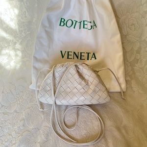 Bottega Veneta Mini Pouch Intrecciato Chalk Lambskin Leather Clutch
